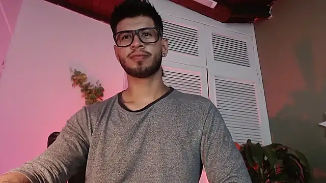 Snapshot of Colby_brown03 chatting on 10-21-25, 06:52 Colby brown03 online show from 10-21-25, 06:52