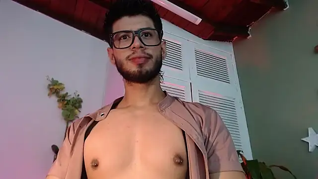 Snapshot of Colby_brown03 chatting on 11-06-25, 07:04 Colby brown03 online show from 11-06-25, 07:04