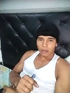 Snapshot of alex_candela chatting on 01-31-25, 04:25 alex candela online show from 01-31-25, 04:25