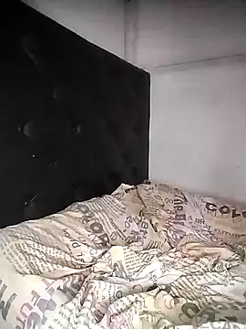 Snapshot of alex_candela chatting on 02-08-25, 04:47 alex candela online show from 02-08-25, 04:47