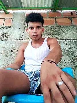 Snapshot of alex_candela chatting on 10-27-25, 01:48 alex candela online show from 10-27-25, 01:48