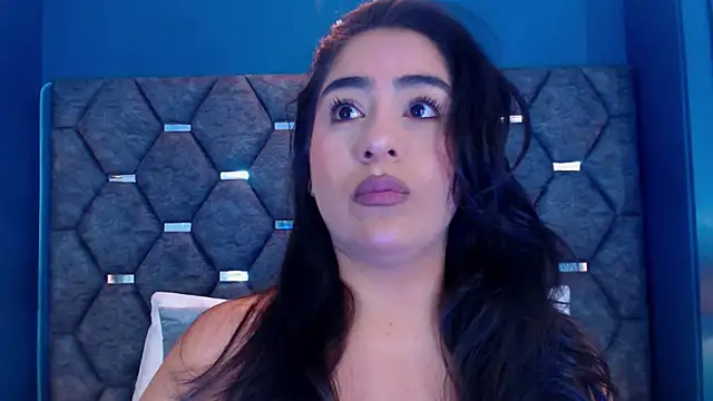 Snapshot of DevonPiers chatting on 09-12-25, 12:05 DevonPiers online show from 09-12-25, 12:05