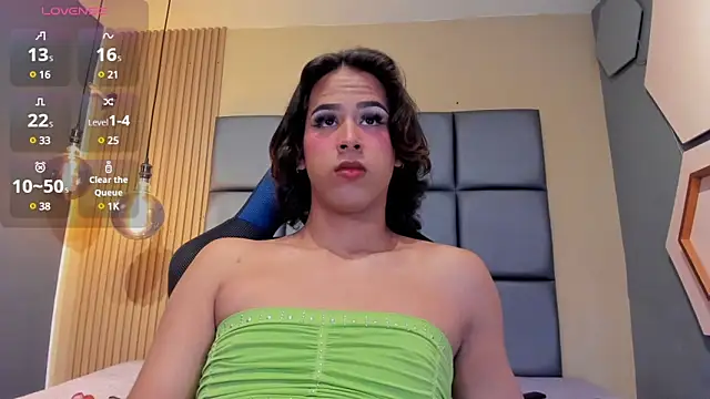 HOTTY RED  online show from 02-12-25, 06:09