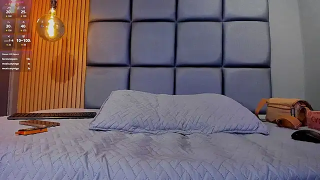 HOTTY RED  online show from 09-15-25, 07:25