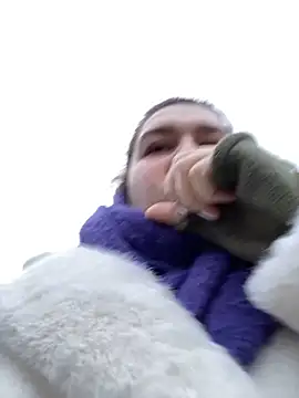 Snapshot of SuzieMurray chatting on 12-09-24, 09:06 SuzieMurray online show from 12-09-24, 09:06