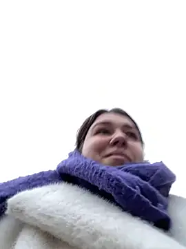 Snapshot of SuzieMurray chatting on 12-10-24, 09:12 SuzieMurray online show from 12-10-24, 09:12