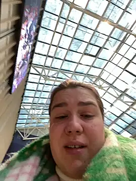 Snapshot of SuzieMurray chatting on 01-07-25, 09:18 SuzieMurray online show from 01-07-25, 09:18