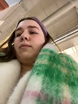 Snapshot of SuzieMurray chatting on 01-15-25, 09:13 SuzieMurray online show from 01-15-25, 09:13