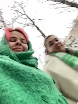 Snapshot of SuzieMurray chatting on 01-25-25, 10:19 SuzieMurray online show from 01-25-25, 10:19