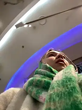 Snapshot of SuzieMurray chatting on 02-15-25, 08:44 SuzieMurray online show from 02-15-25, 08:44