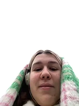 Snapshot of SuzieMurray chatting on 03-04-25, 08:24 SuzieMurray online show from 03-04-25, 08:24