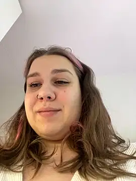 Snapshot of SuzieMurray chatting on 10-02-25, 10:11 SuzieMurray online show from 10-02-25, 10:11