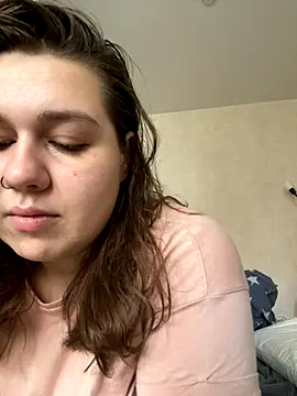 Snapshot of SuzieMurray chatting on 10-19-25, 10:38 SuzieMurray online show from 10-19-25, 10:38