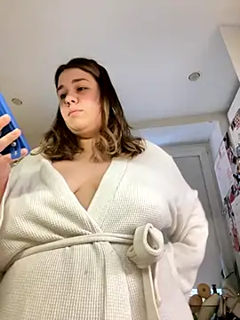 Snapshot of SuzieMurray chatting on 11-07-25, 09:53 SuzieMurray online show from 11-07-25, 09:53