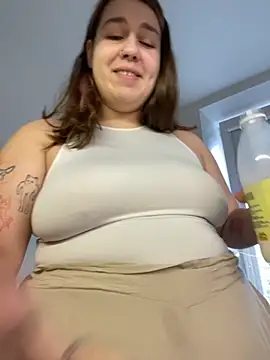 Snapshot of SuzieMurray chatting on 11-08-25, 09:09 SuzieMurray online show from 11-08-25, 09:09