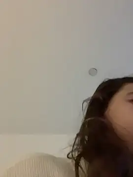 Snapshot of SuzieMurray chatting on 12-03-25, 07:16 SuzieMurray online show from 12-03-25, 07:16