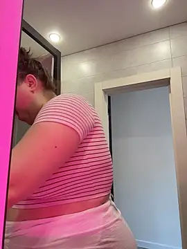 SuzieMurray online show from 02-06-26, 08:18