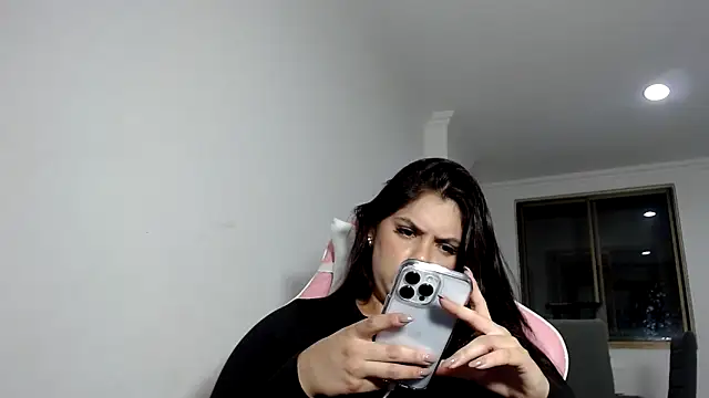 Snapshot of kimberlyhills1 chatting on 03-10-25, 11:06 kimberlyhills1 online show from 03-10-25, 11:06