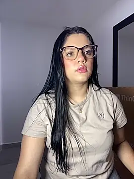 Snapshot of kimberlyhills1 chatting on 10-24-25, 06:48 kimberlyhills1 online show from 10-24-25, 06:48