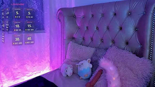 AlexaFoxy18 online show from 03-12-25, 04:51