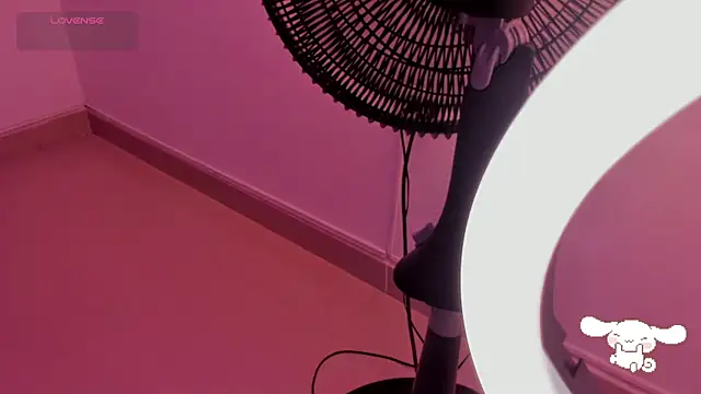 AlexaFoxy18 online show from 03-19-25, 11:39