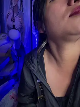 Snapshot of Im_Little chatting on 12-13-24, 03:49 Im Little online show from 12-13-24, 03:49