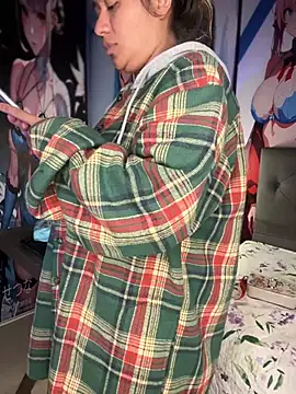 Snapshot of Im_Little chatting on 02-08-25, 03:08 Im Little online show from 02-08-25, 03:08