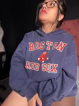 Snapshot of Im_Little chatting on 02-22-25, 06:50 Im Little online show from 02-22-25, 06:50