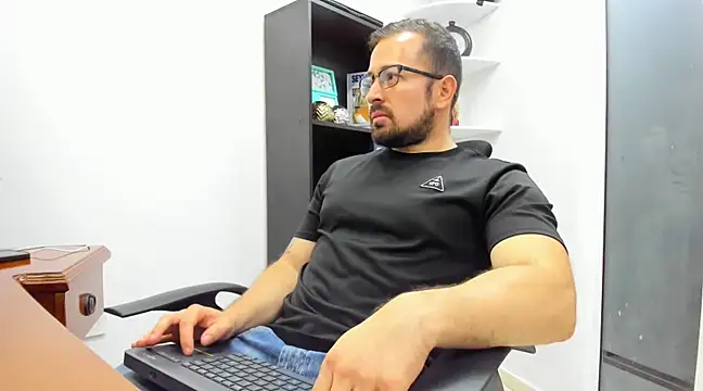 wisdonsenecax online show from 01-03-25, 01:05