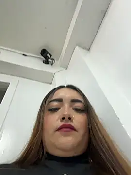 Tatiana O online show from 11-18-25, 03:27