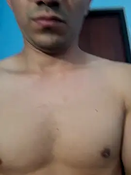 Snapshot of charlesss19 chatting on 11-04-25, 10:53 charlesss19 online show from 11-04-25, 10:53