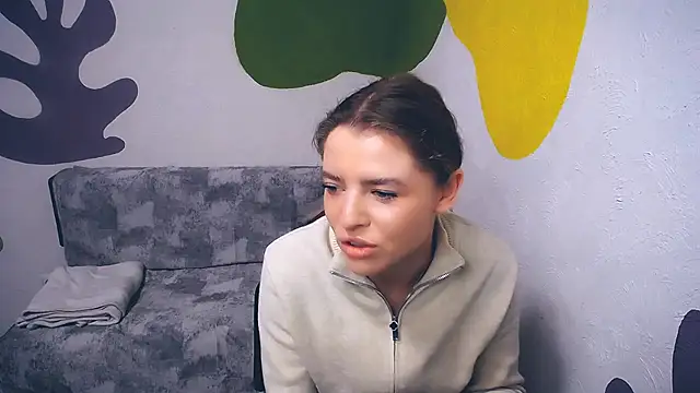 MissOliviaa  online show from 12-02-25, 07:36