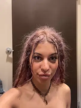 Snapshot of AlyssaHottv_ chatting on 02-03-25, 03:06 AlyssaHottv  online show from 02-03-25, 03:06