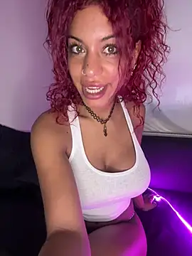 Snapshot of AlyssaHottv_ chatting on 02-10-25, 10:09 AlyssaHottv  online show from 02-10-25, 10:09