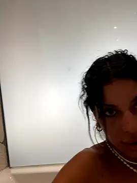 Snapshot of AlyssaHottv_ chatting on 09-23-25, 09:12 AlyssaHottv  online show from 09-23-25, 09:12