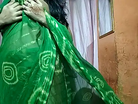 poojaxxx65 online show from 10-13-25, 10:54