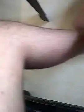 Snapshot of Happyman300 chatting on 02-02-25, 09:40 Happyman300 online show from 02-02-25, 09:40