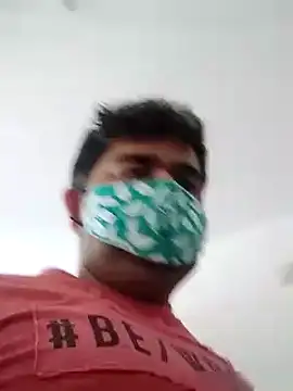 Snapshot of Happyman300 chatting on 02-06-25, 09:32 Happyman300 online show from 02-06-25, 09:32