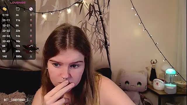 Moona xx online show from 12-17-24, 09:05