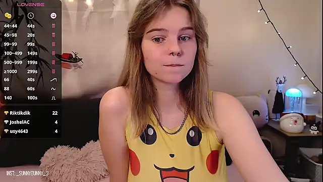 Moona xx online show from 12-26-24, 11:35