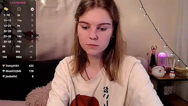 Moona xx online show from 12-28-24, 01:08