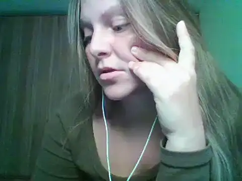 Evasapples online show from 09-20-25, 03:35