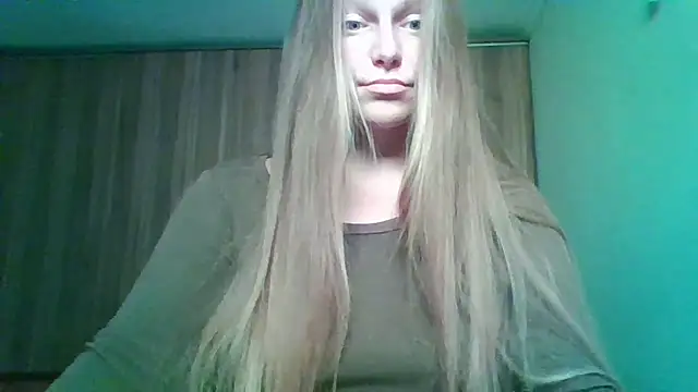 Evasapples online show from 09-28-25, 03:06