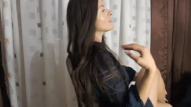 Snapshot of SweetBabyGirl212 chatting on 09-28-25, 04:12 SweetBabyGirl212 online show from 09-28-25, 04:12