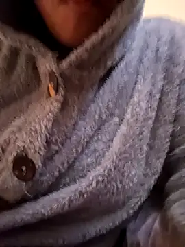 Snapshot of Sahar_sexy chatting on 01-18-25, 04:31 Sahar sexy online show from 01-18-25, 04:31