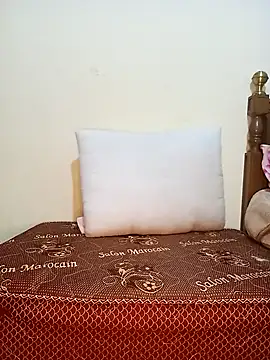 Snapshot of Sahar_sexy chatting on 01-27-25, 09:44 Sahar sexy online show from 01-27-25, 09:44