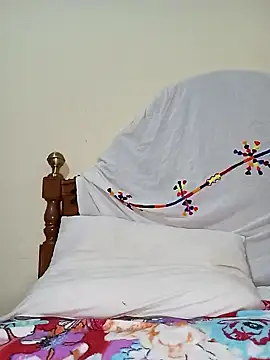 Snapshot of Sahar_sexy chatting on 10-22-25, 12:27 Sahar sexy online show from 10-22-25, 12:27