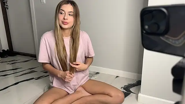 elisa moon online show from 01-16-25, 01:06