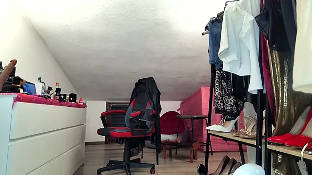 Snapshot of Jbisex chatting on 11-30-25, 01:20 Jbisex online show from 11-30-25, 01:20