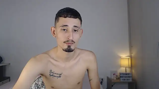 Snapshot of enzo_0814 chatting on 01-31-25, 02:26 enzo 0814 online show from 01-31-25, 02:26